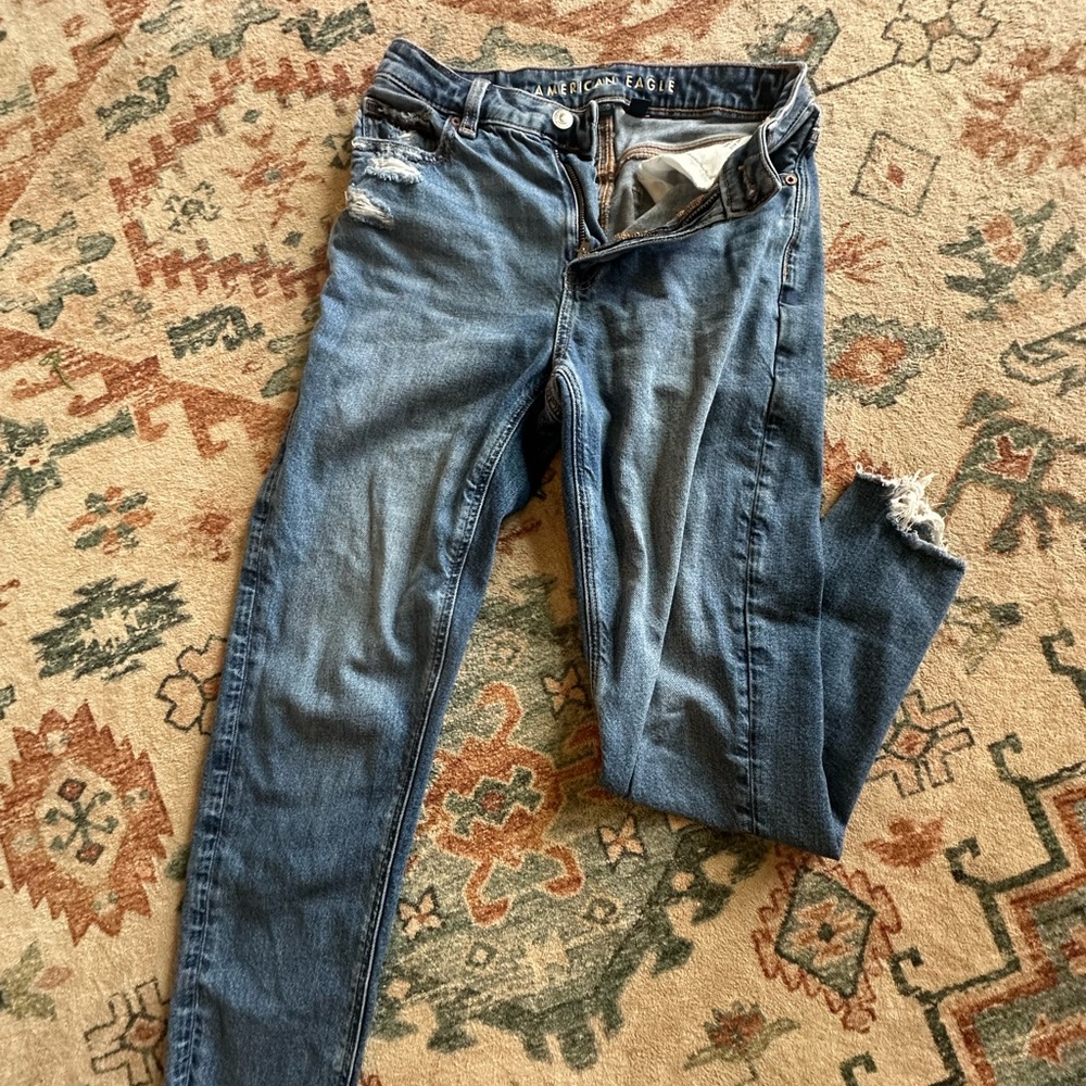 American Eagle Outfitters Blue Cropped Jeans